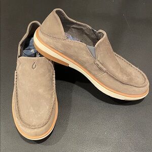 Olukai Men's 8.5 Kalia Nubuck Leather Tan Slip-On Shoes 10453-AUSU Loafers